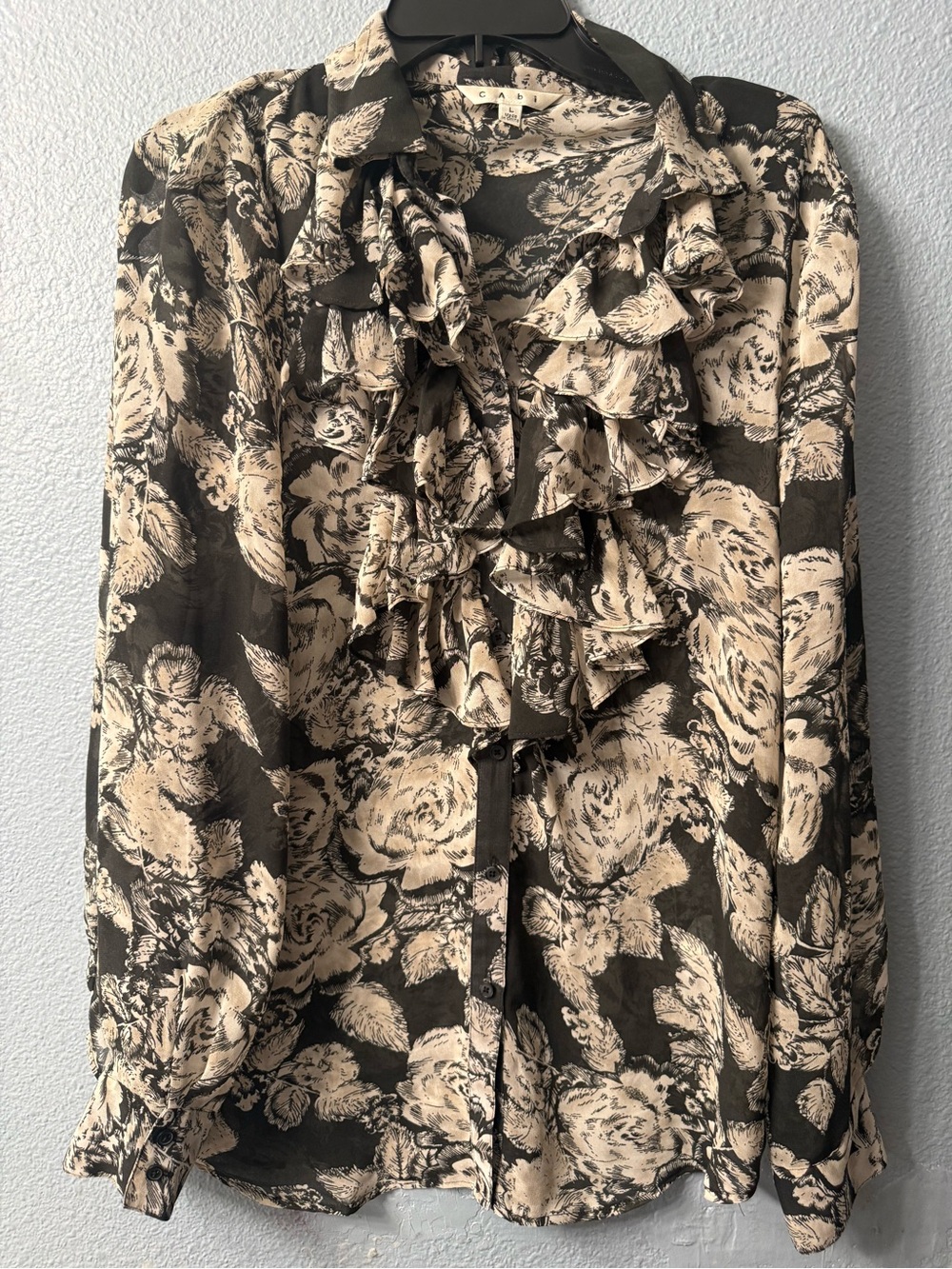 Ruffled Floral Button-Up Blouse in Black and Cream size large NWOT